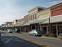100s Main St Hartselle Feb 2012 01